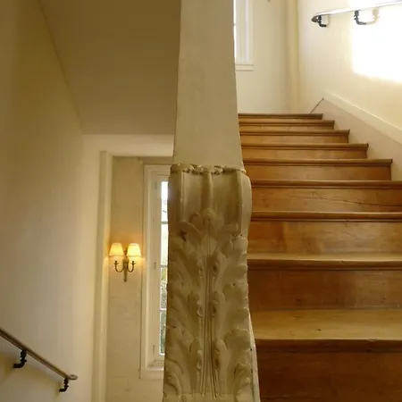 Les De L'abbaye Bed and Breakfast