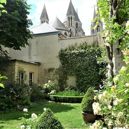 Les De L'abbaye