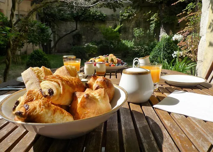 Bed & Breakfast Les De L'abbaye Caen