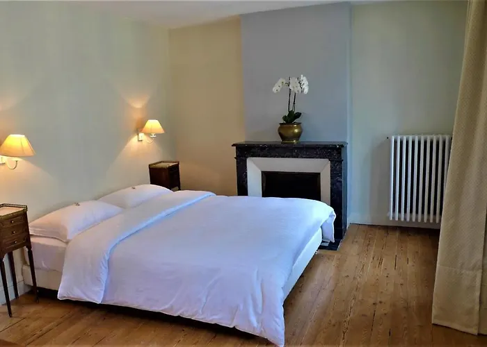 Les De L'abbaye Bed & Breakfast Caen