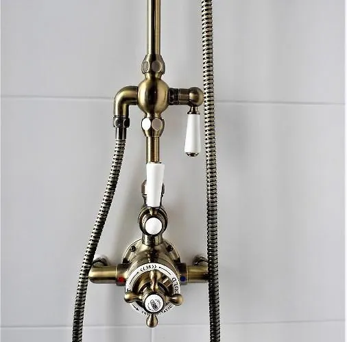 Les De L'abbaye Bed & Breakfast Caen